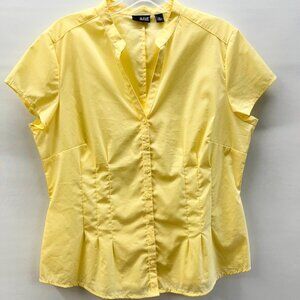 A New Approach ANA Women's Petite Size PL Yellow Button-Up Short-Sleeve Blouse
